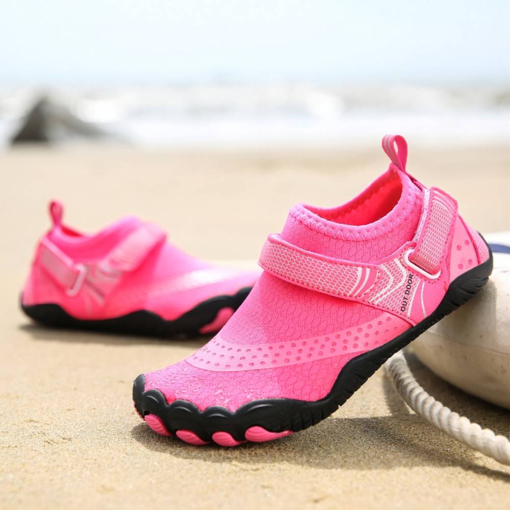 womens water shoes size 8